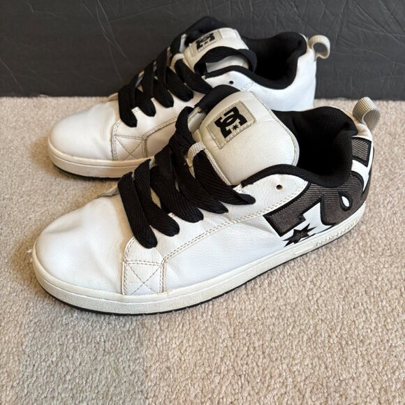 DC Court Graffik Skate Shoes Men's Size 10.5 White Black 300927 - Picture 3 of 10